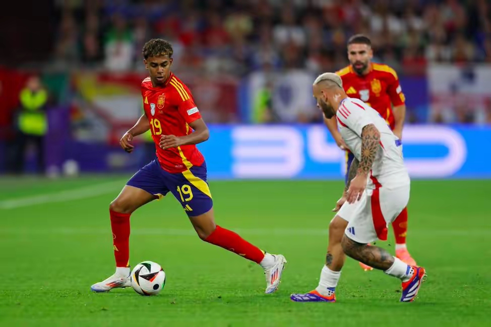 意大利队赢得比赛获得进一步晋级机会