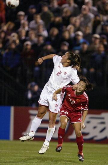 非洲女足比赛精彩继续,选手竞技水平高涨 非洲女足比赛精彩继续,选手竞技水平高涨