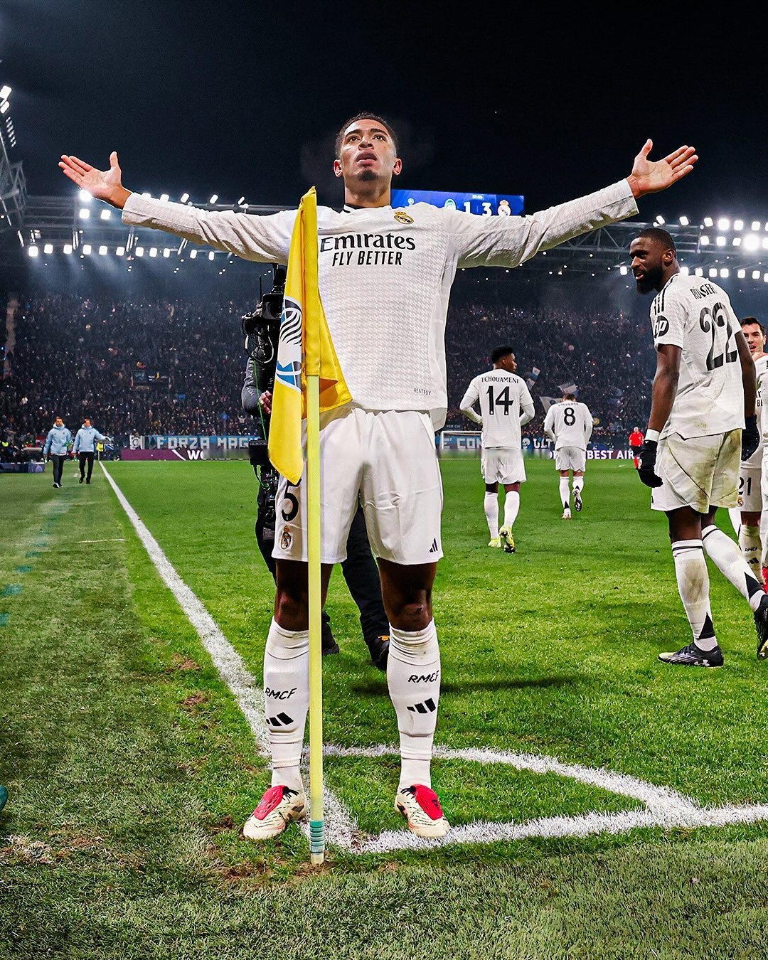 爱游戏登录-夏尔克客场不敌对手，遭遇两连败