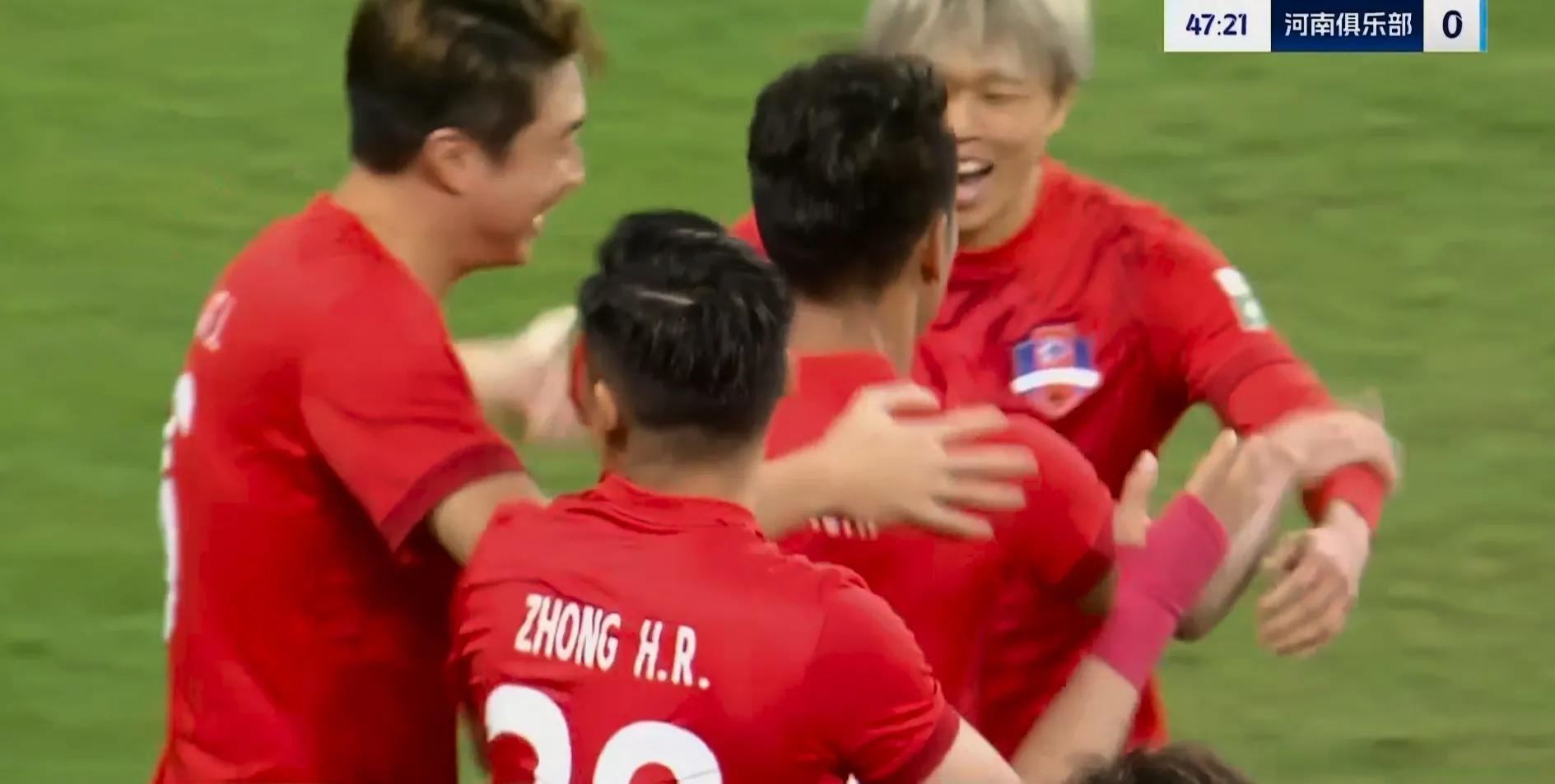 上海申花主场力克对手,取得关键胜利 上海申花主场力克对手,取得关键胜利