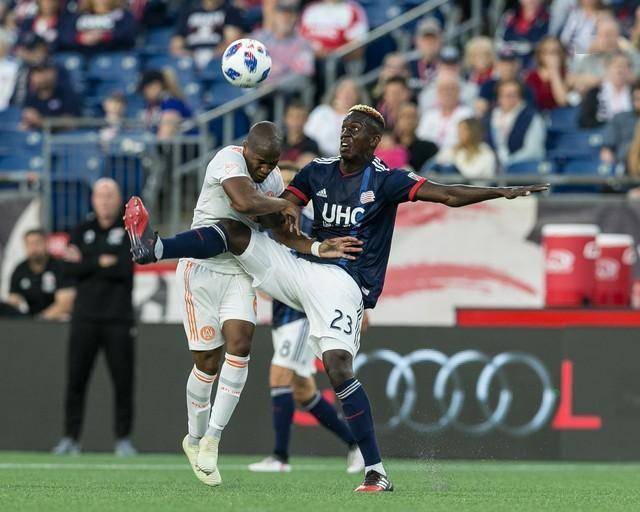 关于圣埃蒂安压倒波尔多,法甲胜利赛场重返巅峰的信息 关于圣埃蒂安压倒波尔多,法甲胜利赛场重返巅峰的信息