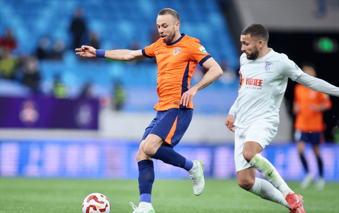 爱游戏网页版入口-大连一方客场战胜青岛黄海，豪取三分