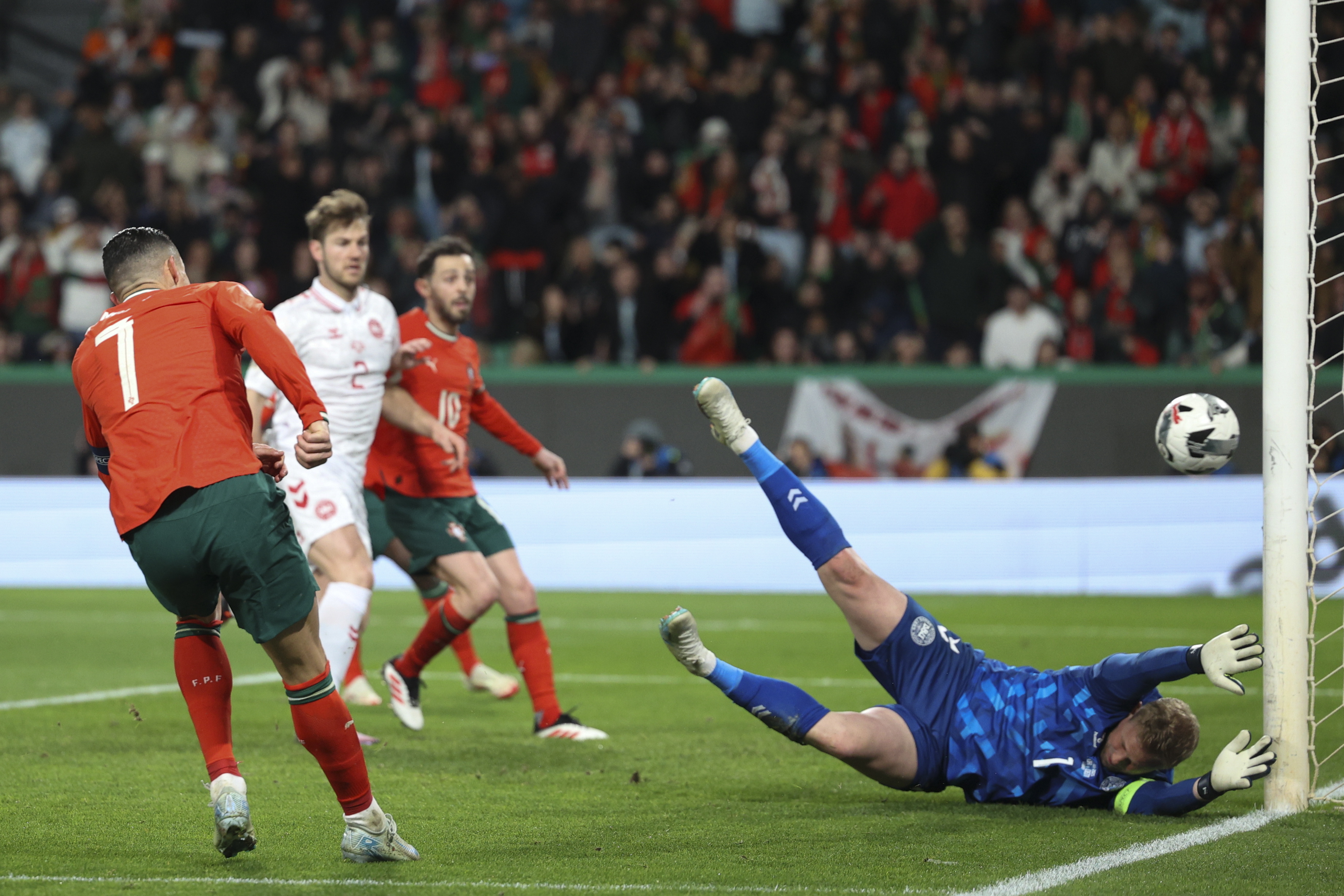 爱游戏官网-关于阿贾克斯晋级欧国联比赛，击败马赛晋级下一轮的信息