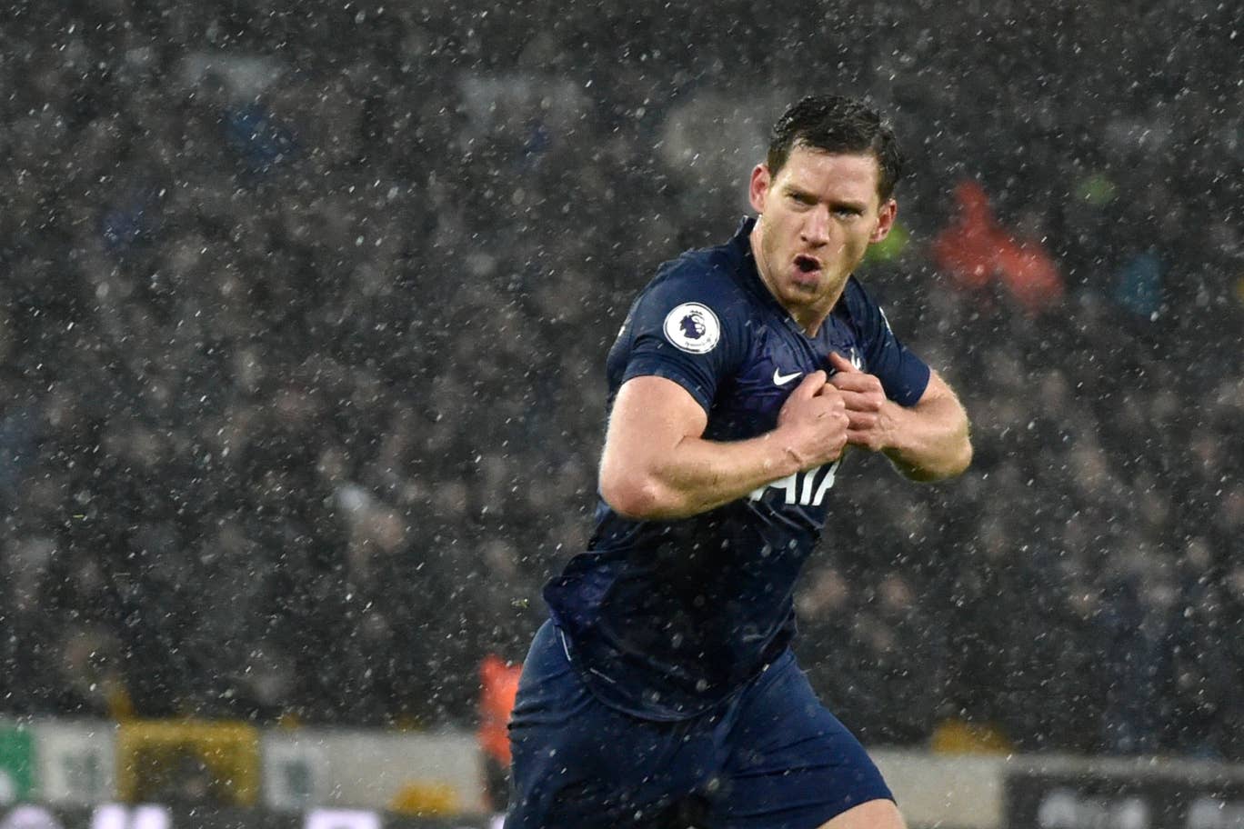 热刺绝杀拿下关键三分,助力保级压力 热刺绝杀拿下关键三分,助力保级压力