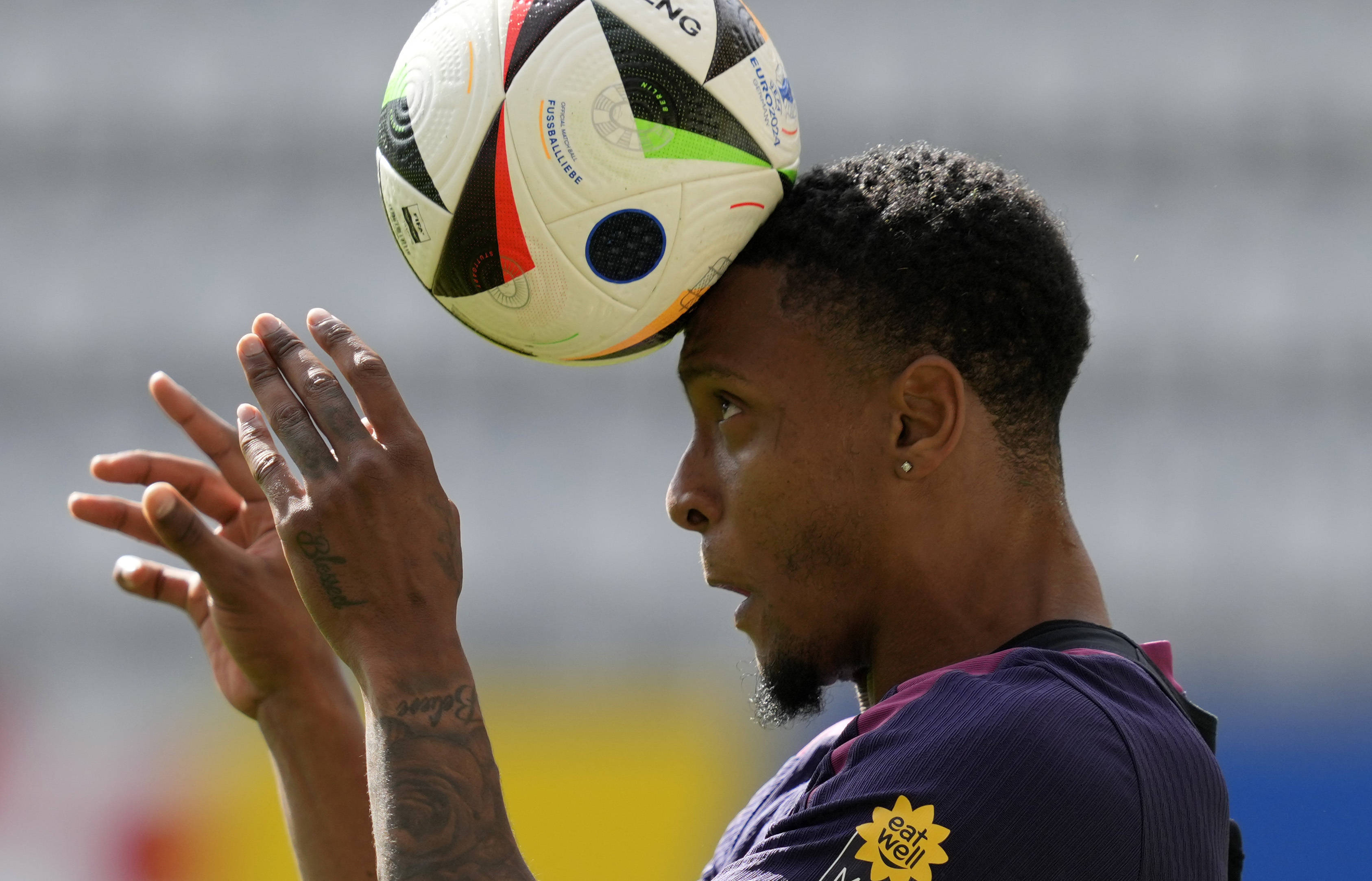 英格兰队在比赛中展现出色实力 英格兰队在比赛中展现出色实力