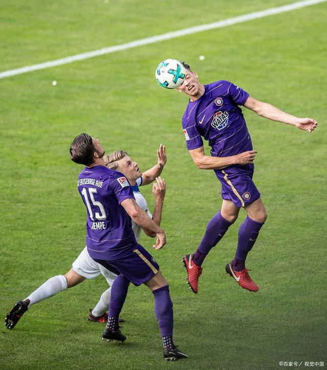 卡尔斯鲁厄队近期表现不佳,主教练找寻突破口的简单介绍 卡尔斯鲁厄队近期表现不佳,主教练找寻突破口的简单介绍