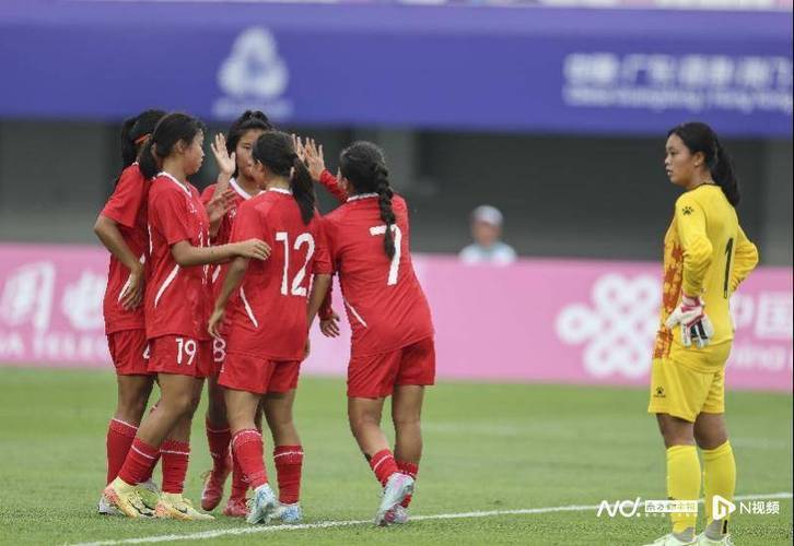 包含女足大赛充满悬念,球员们拼尽全力的词条 包含女足大赛充满悬念,球员们拼尽全力的词条