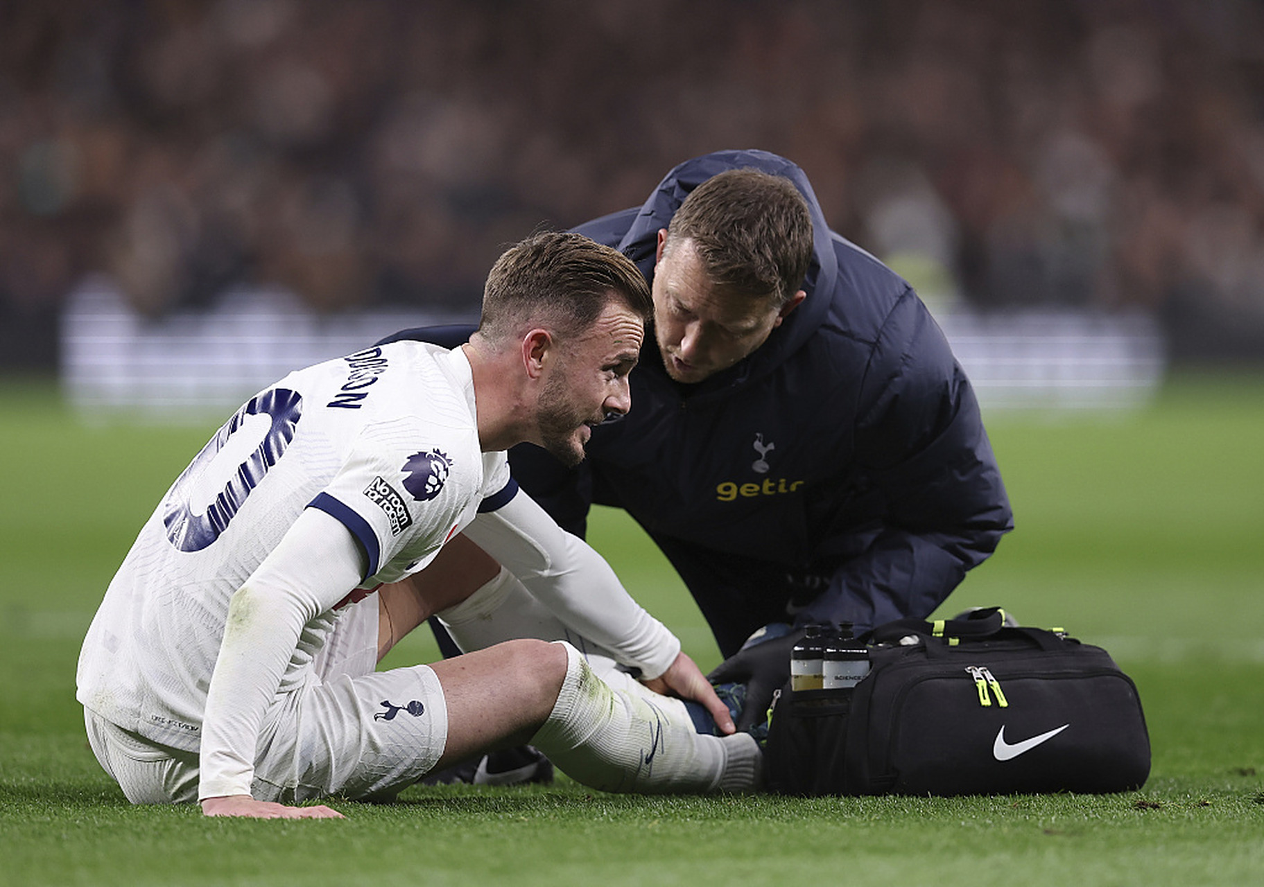 关于佛罗伦萨中场大将伤愈复出,助球队重返巅峰的信息 关于佛罗伦萨中场大将伤愈复出,助球队重返巅峰的信息