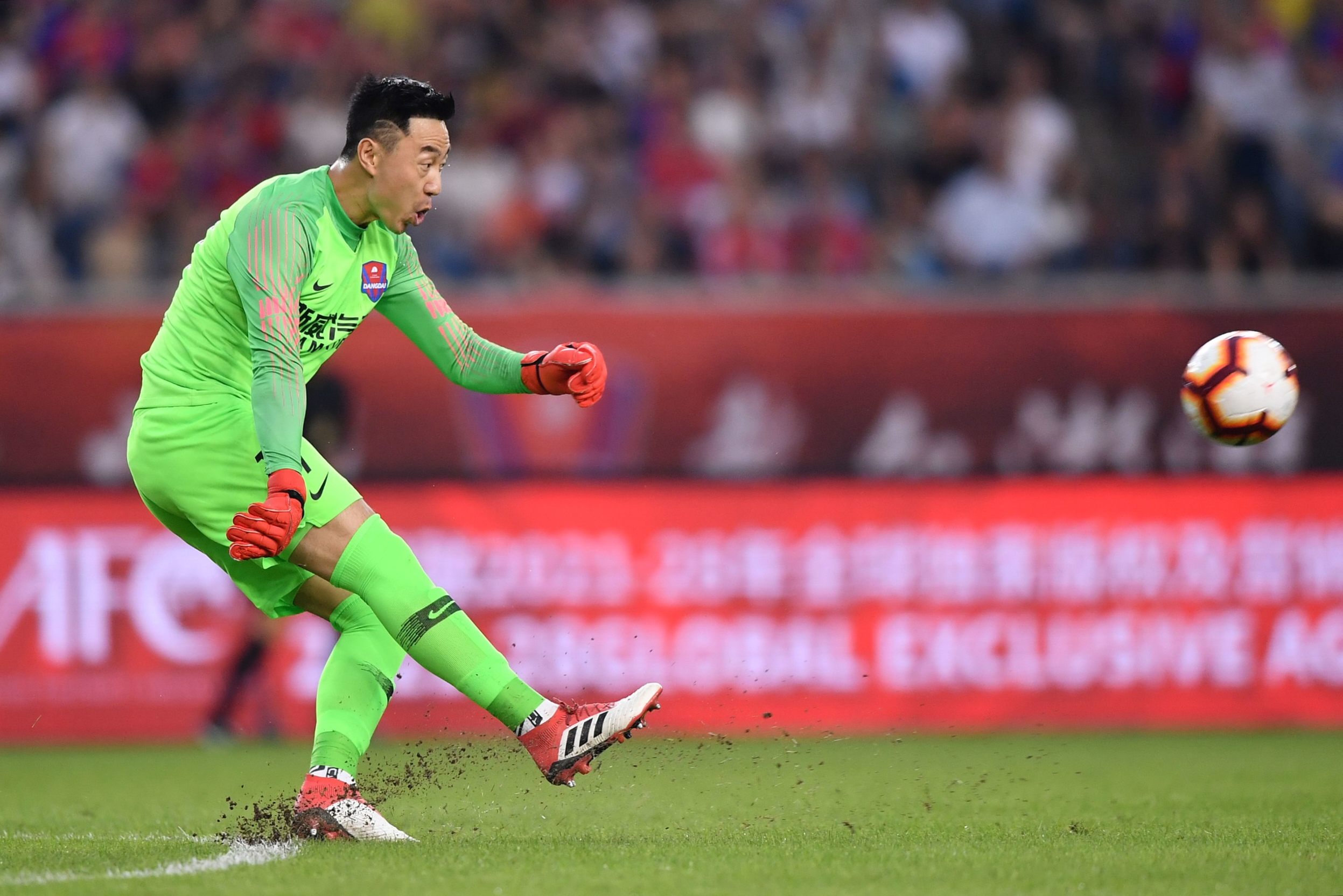 包含重庆斯威主场战平辽宁宏运,保持不败的词条 包含重庆斯威主场战平辽宁宏运,保持不败的词条