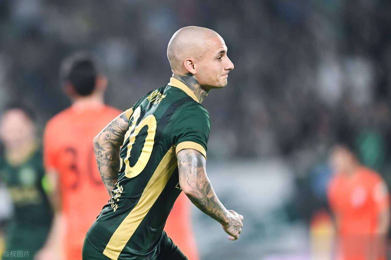 外援大放异彩,助球队实现逆转胜利的简单介绍 外援大放异彩,助球队实现逆转胜利的简单介绍