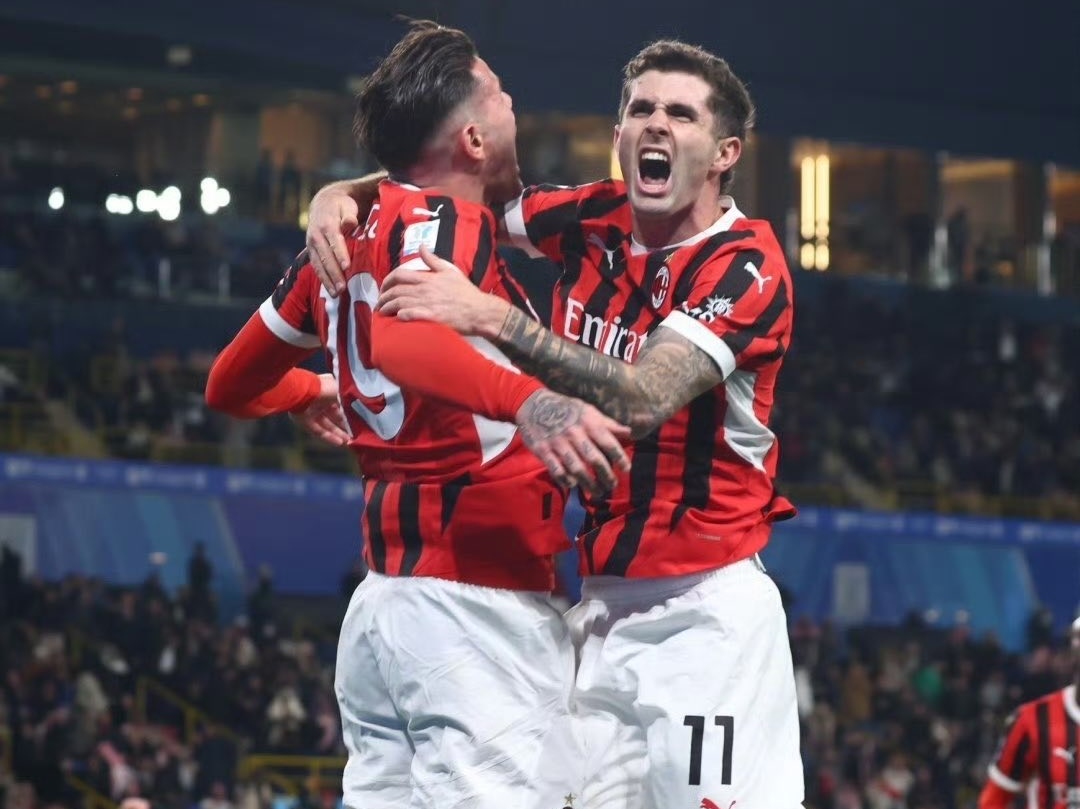 AC米兰球员集体发挥,战胜对手保持不败 AC米兰球员集体发挥,战胜对手保持不败