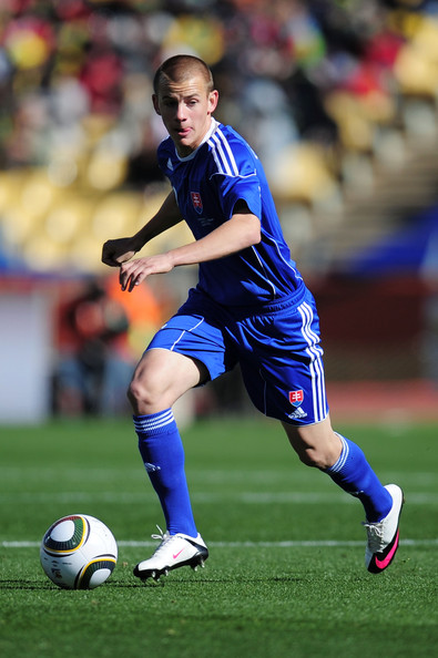 爱游戏体育官网-斯洛伐克足球：布拉迪斯拉发神勇逆袭